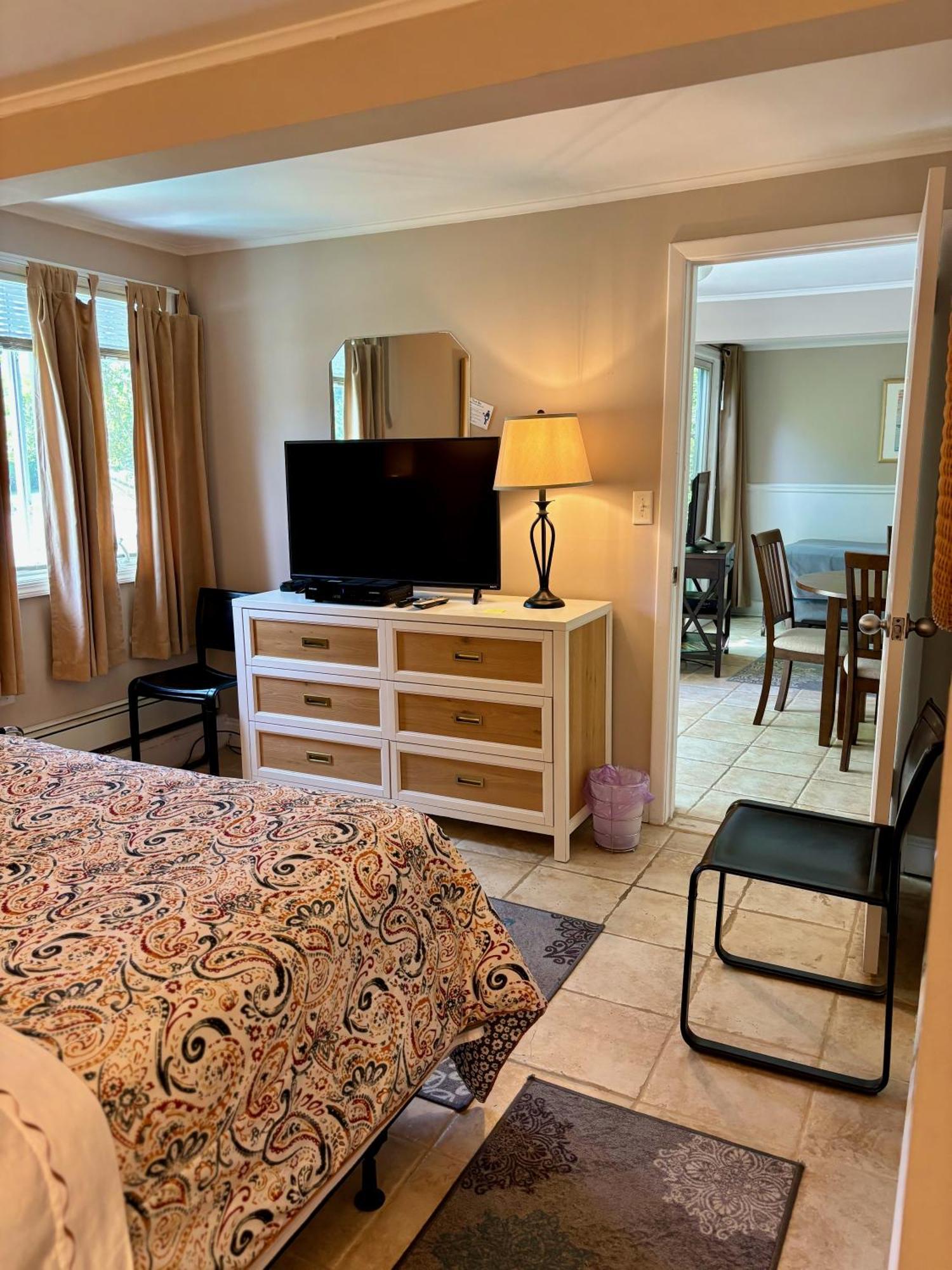 Westhampton Seabreeze Motel Esterno foto